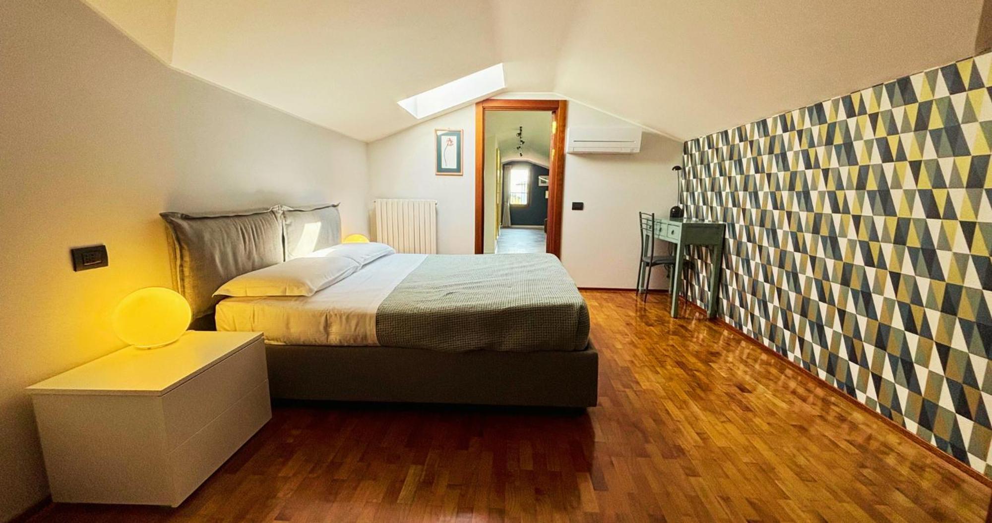 Casa Ceruti Panzió Villa Guardia Kültér fotó