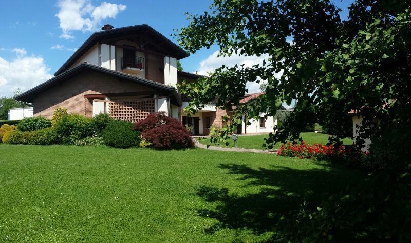 Casa Ceruti Panzió Villa Guardia Kültér fotó