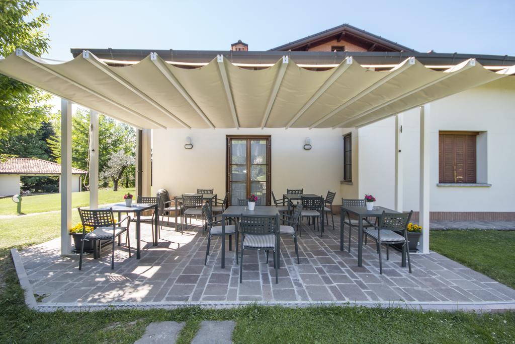Casa Ceruti Panzió Villa Guardia Kültér fotó